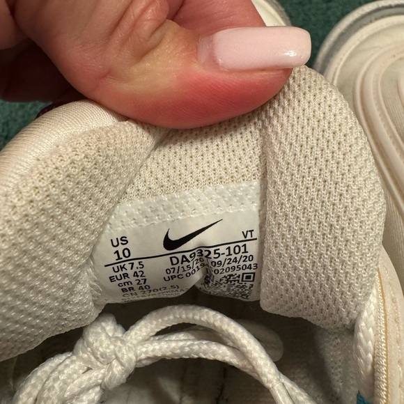 Womens Nike Air Max 97 Sneakers - Picture 4 of 4